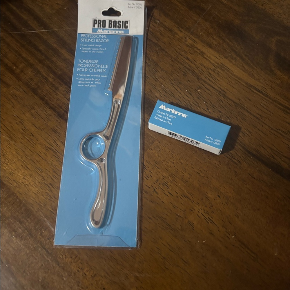 Mariana Silver Styling Razor with Blades